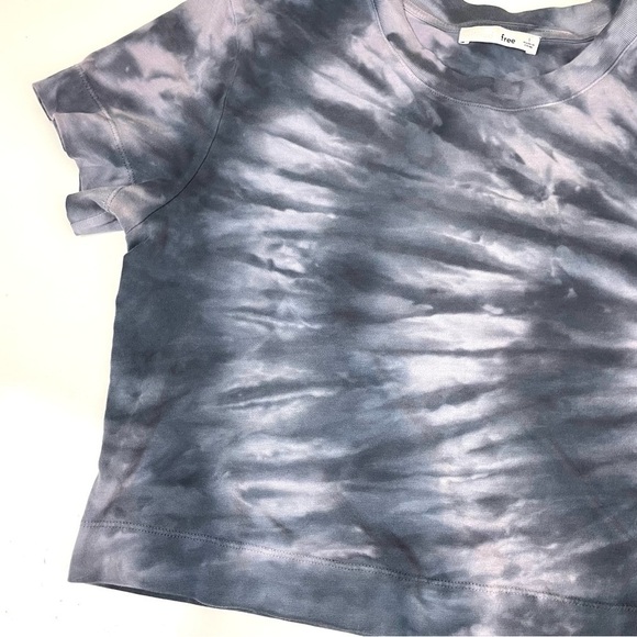 Aritzia Wilfred Free Tie-Dye Weekend Tee - Picture 8 of 11